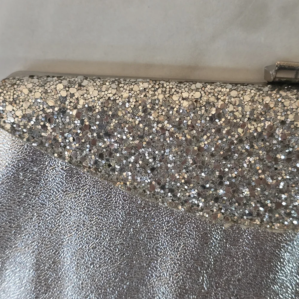 Silver Clutch | Metallic Glitter Vintage purse silver clasp chain strap